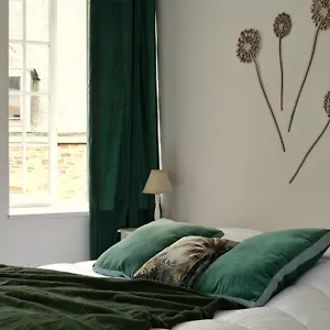 https://bnb-les-chambres-de-lelysee.inbrittany.com